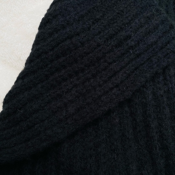 Old Navy Knitted Scarf NWT Unisex - Picture 9 of 10